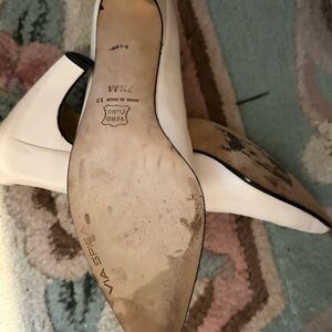 Via Spiga Women's Cream Heels